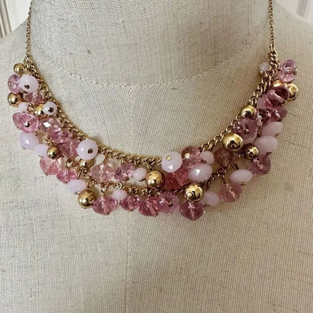 Avon vintage gold tone and pink beaded necklace